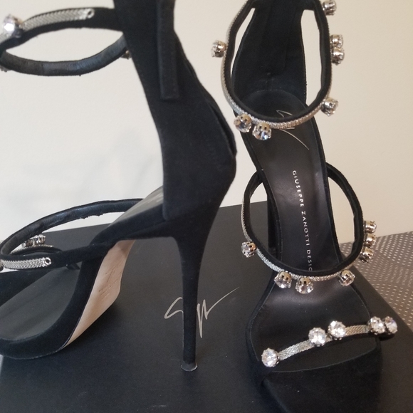 GIUSEPPE ZANOTTI STILETTOS - Picture 4 of 8